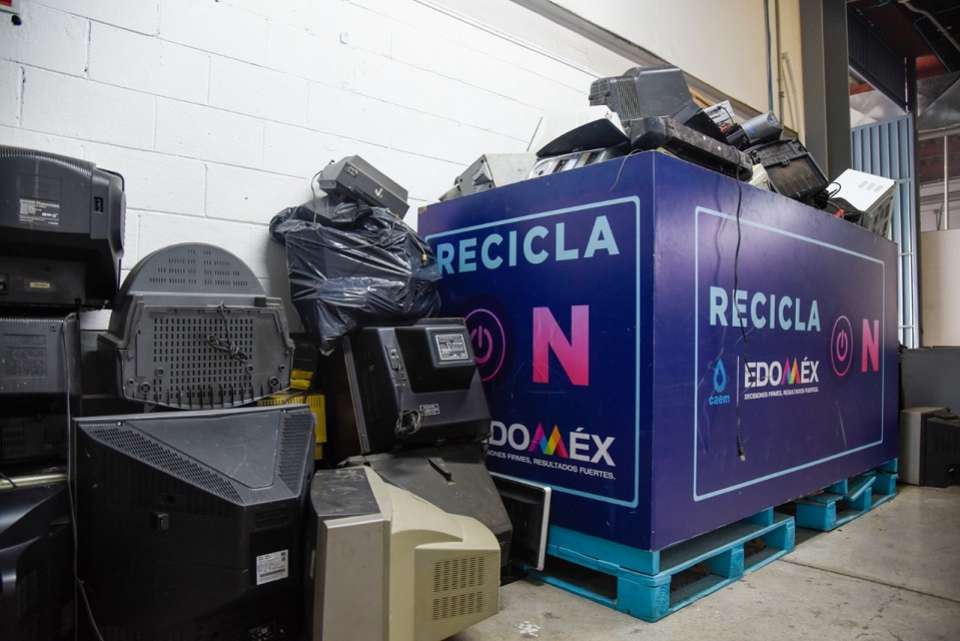 Suma CAEM papel y cartón a la recolección de basura electrónica del “Recicla On”
