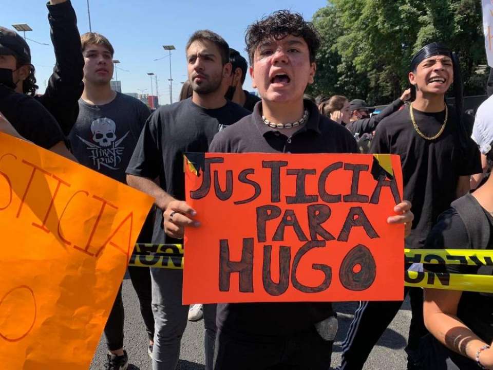 Familiares de Hugo exigen justicia a autoridades en detención del agresor