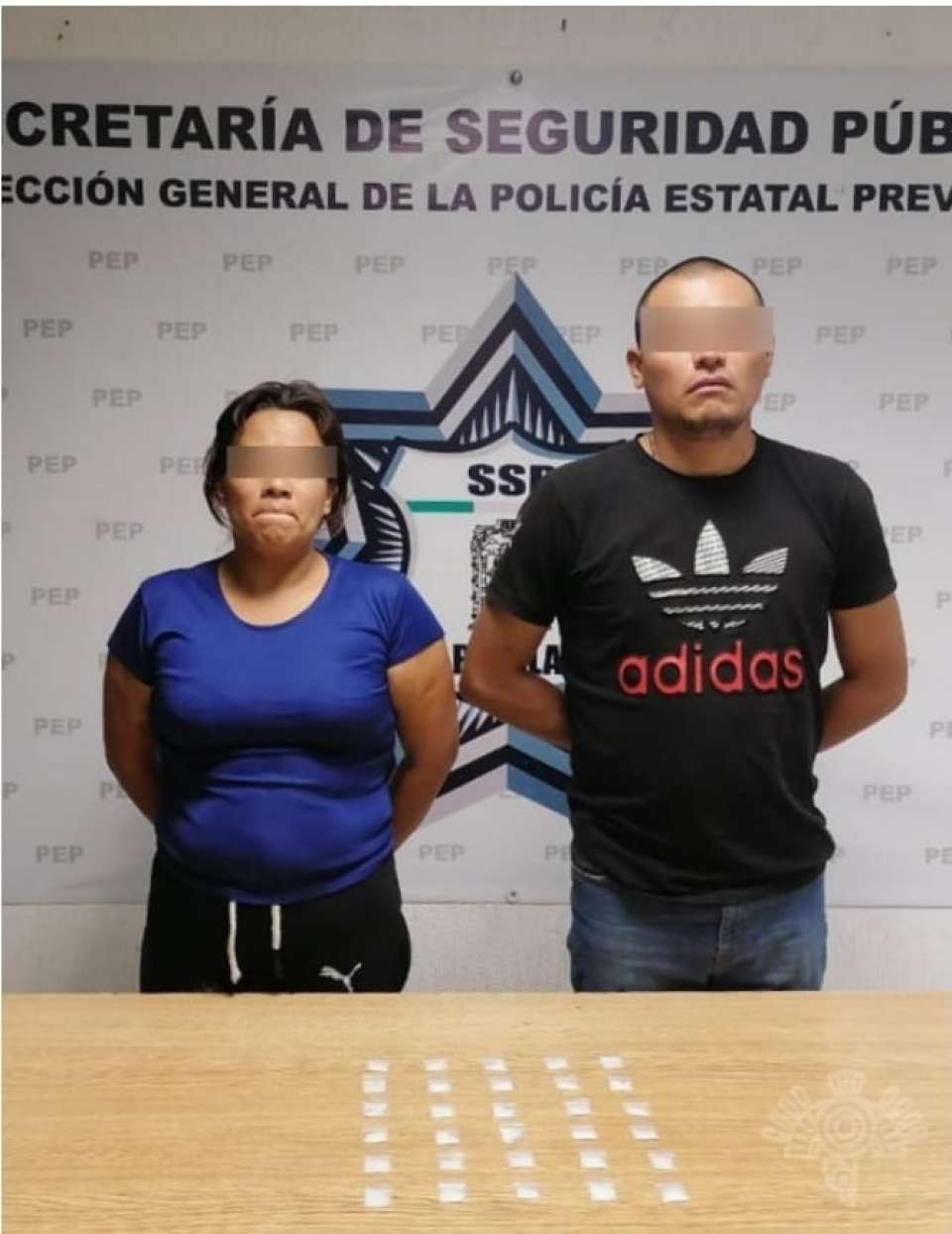 Detiene Policía Estatal a dos presuntos narcomenudistas de Amalucan.