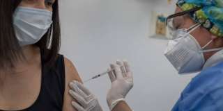 Hidalgo busca acelerar vacunación para mayores de 18 años
