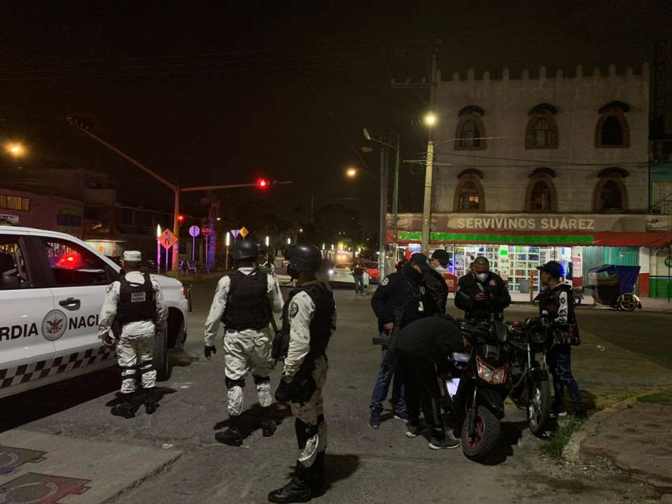 Al menos 100 personas detenidas en Operativo Rastrillo en zona oriente del Edomex