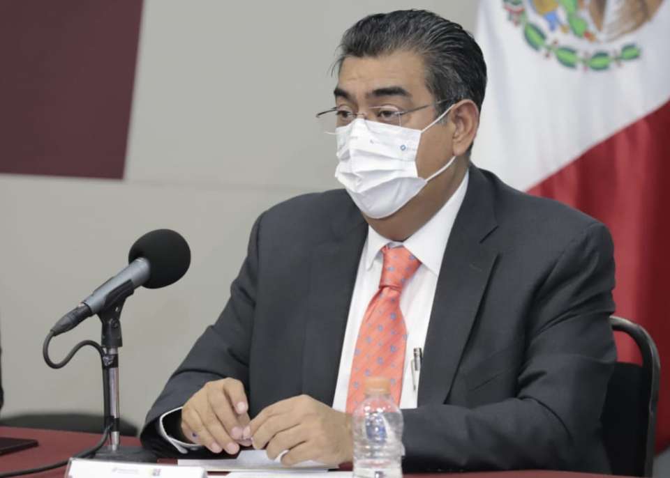 Buscan evitar la tala y otro problemas contra el medio ambiente en Puebla.