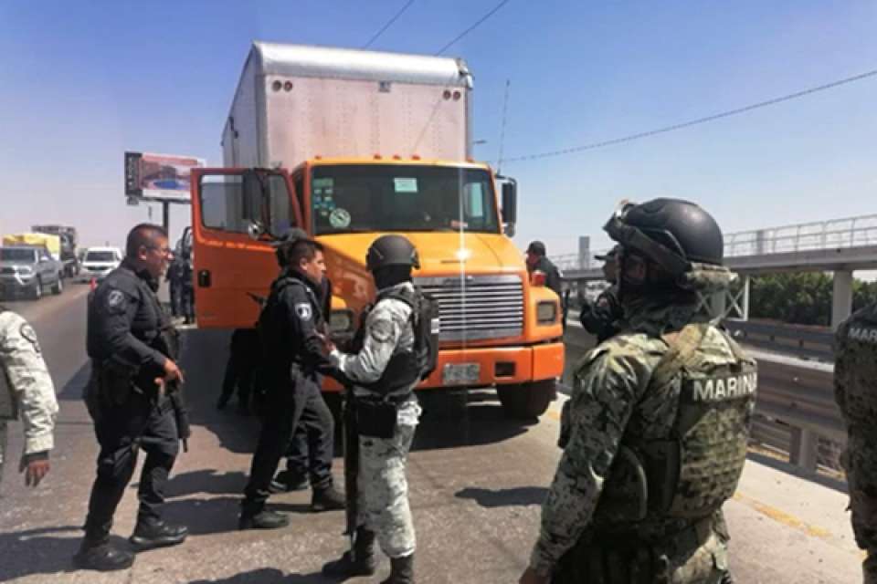 Recupera SSP un tractocamión robado con violencia en la Autopista México – Puebla