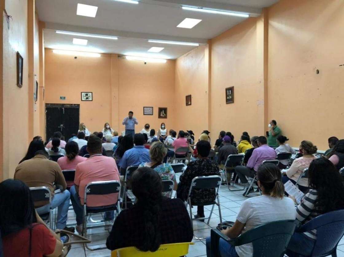 Roberto Carlos López sostiene encuentro con el Comité Municipal del PRD