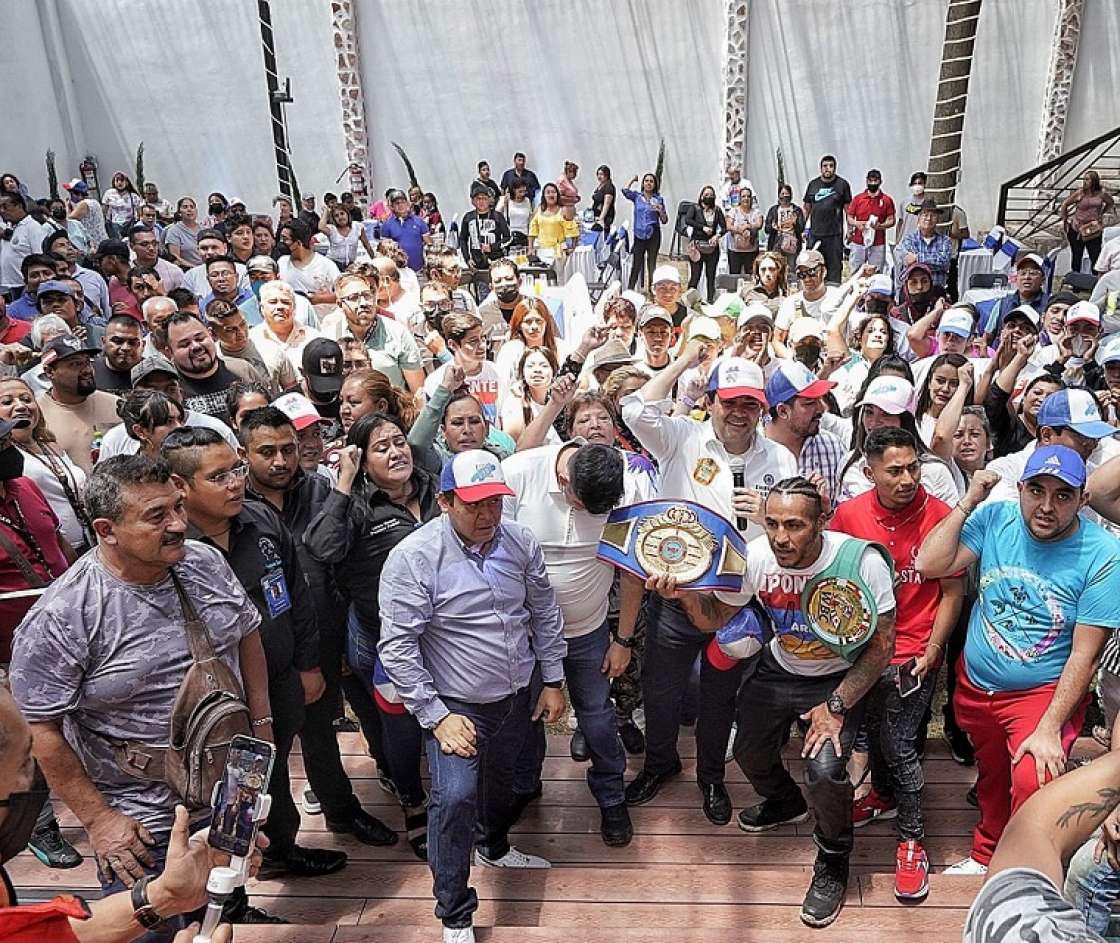 Gobierno de Ecatepec intentó clausurar un evento donde estaría el diputado Enrique Vargas