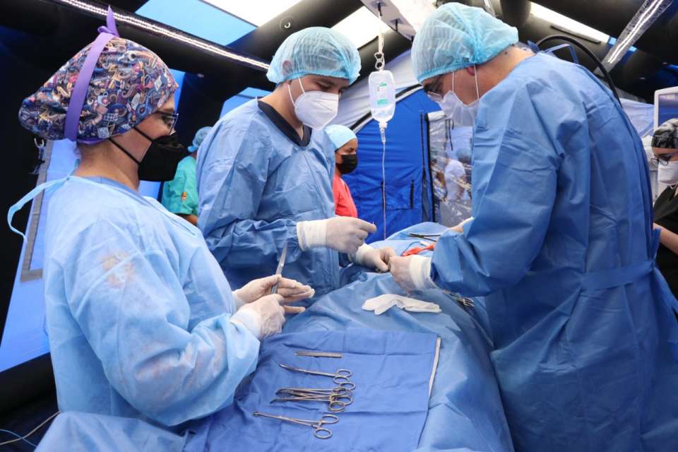 Con 14 cirugías ambulatorias en hospital móvil, Salud reactiva “Martes Ciudadano”