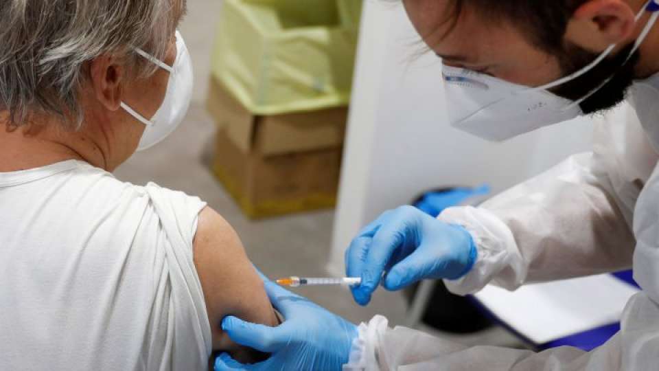 Jornada de refuerzo de vacunación contra el Covid-19 reporta baja afluencia.