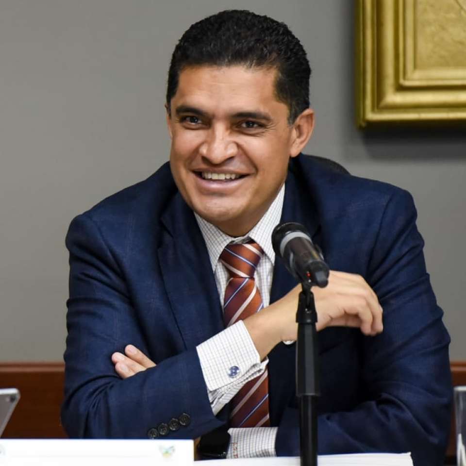 Julio Valera Piedras, coordinador del GP del PRI en el Congreso estatal.