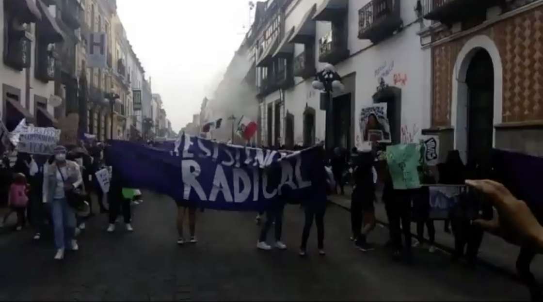 Marcha del Día de la Mujer presentó vandalismo en la Ciudad de Puebla