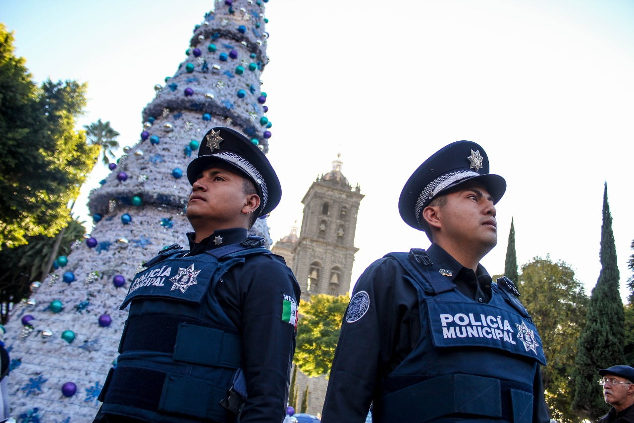 ALISTA SSPTM DE PUEBLA DISPOSITIVO DE SEGURIDAD Y VIALIDAD ANTE DESFILE DEL DÍA DE REYES (1).jpg