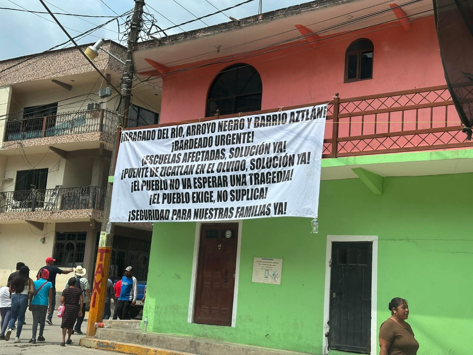 Urgen rehabilitación de infraestructura social y educativa en Huehuetla