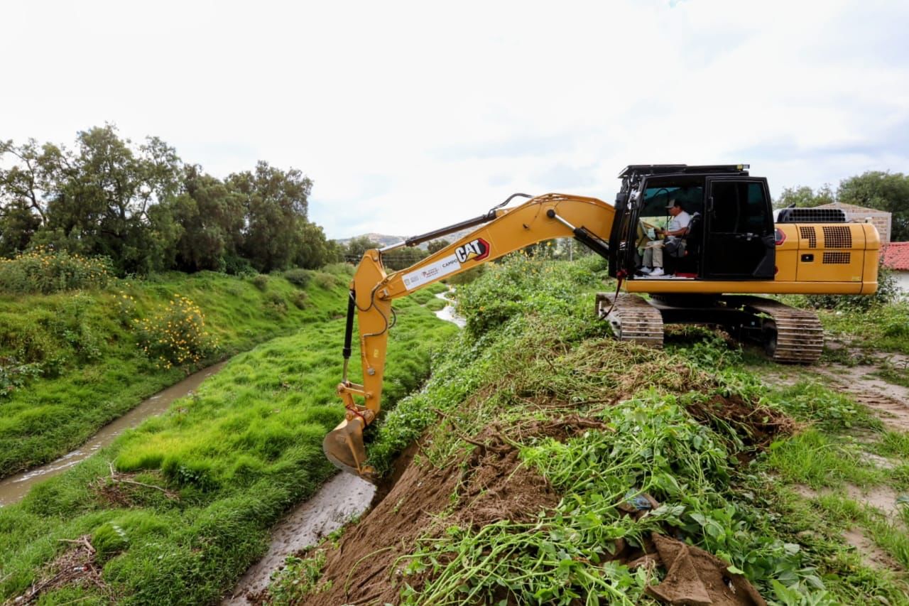 #Estatal | Con maquinaria para infraestructura agrícola, EdoMéx beneficia a más de 8 mil 600 productores del campo