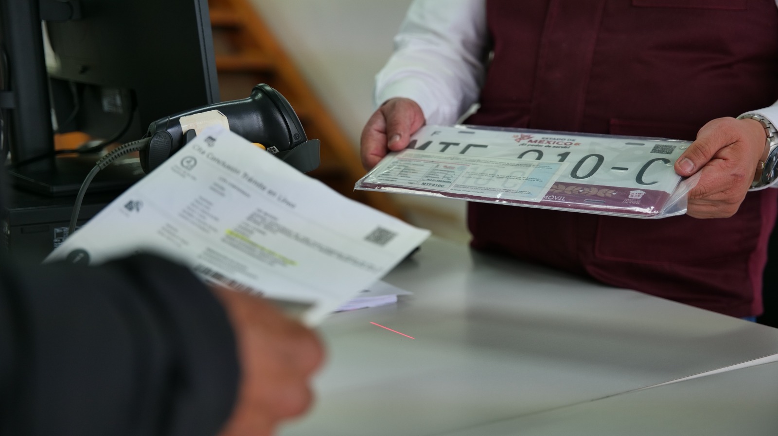 #Estatal | Con facilidades y condonaciones, el EdoMéx logra 54% de avance en el reemplacamiento 2026