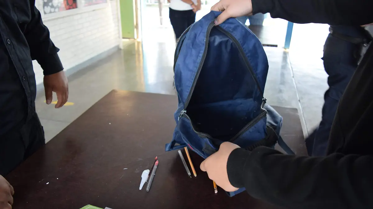 Analiza Armenta operativo mochila tras amenazas escolares
