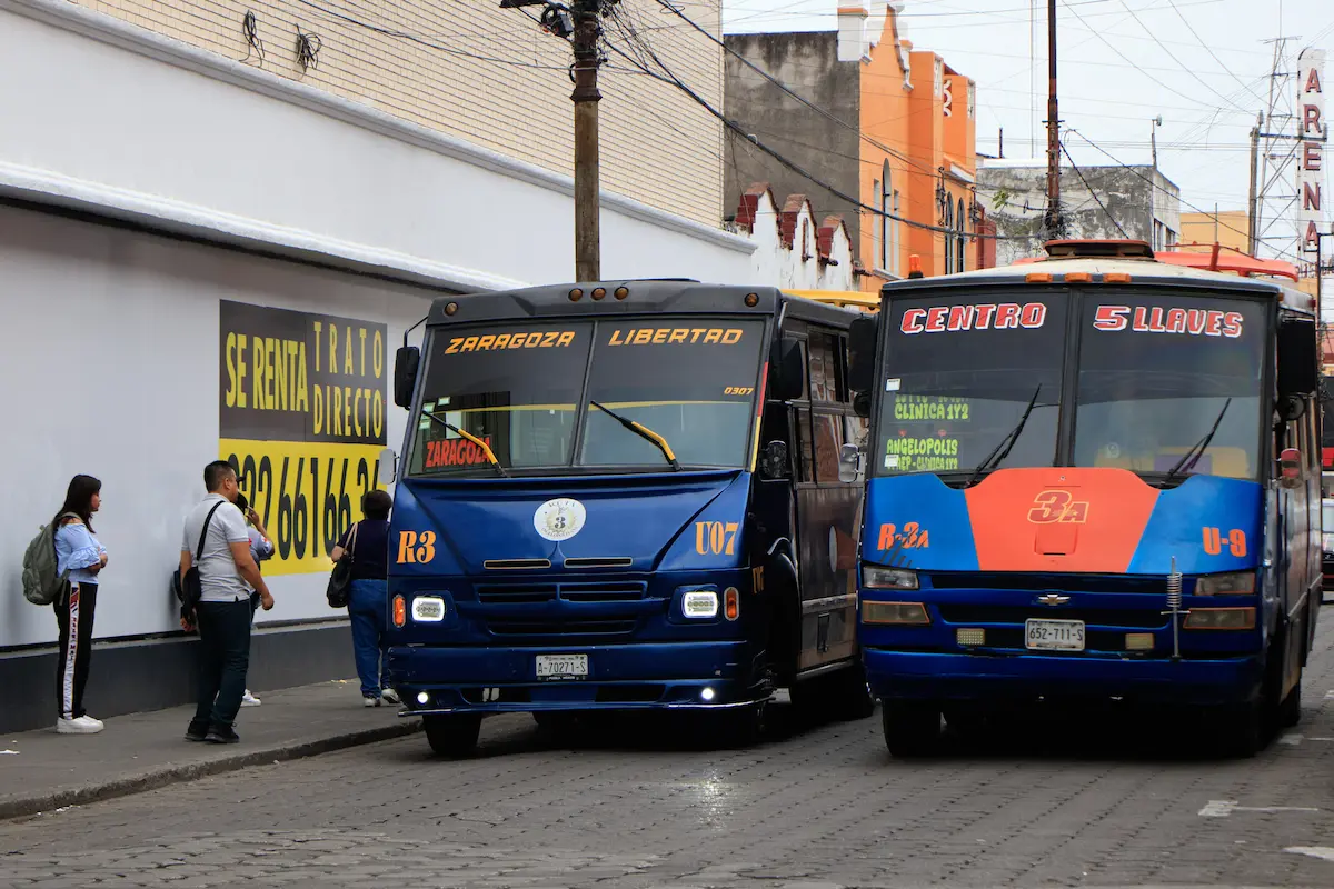 Transportistas exigen aumento y eliminar tarifa estudiantil