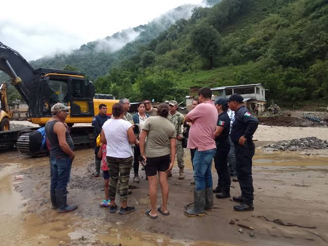 Habilitan refugios y refuerzan apoyo en Tianguiste