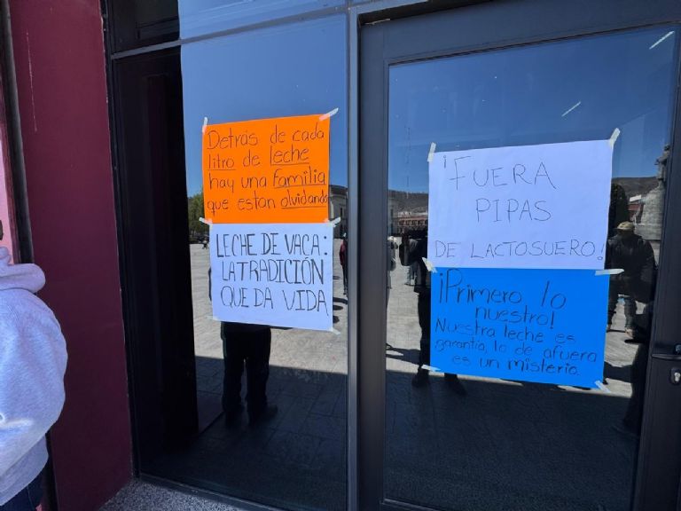 Se revisa pagar el precio de garantía a la leche, 